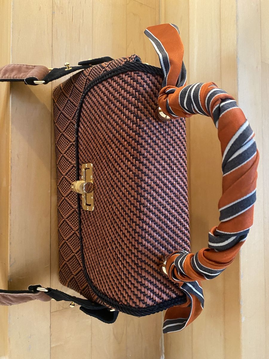 Taschen für Damen: Via MailTasche Handtasche braun mit Schultergurt – Gebraucht aus Alosen von .AMEA. 2