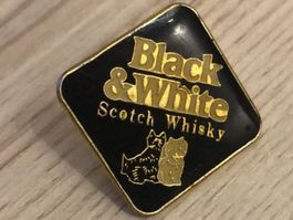 Vends pins Black & Withe whisky