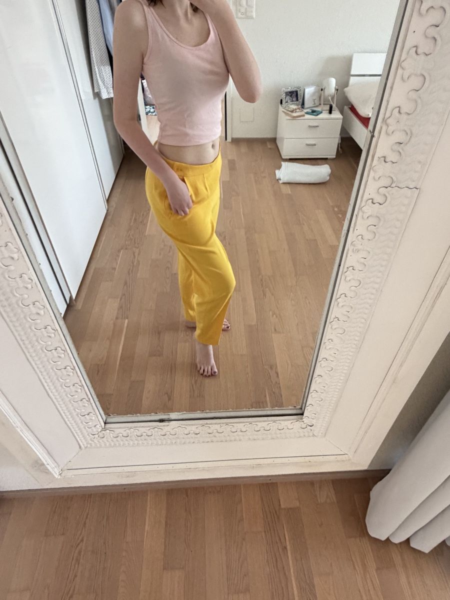 Escada Pantaloni: Gelbe Sommerhosen ESCADA Grösse 38 – Nuovo (secondo la descrizione) da Bonstetten venduto da Moma10 2