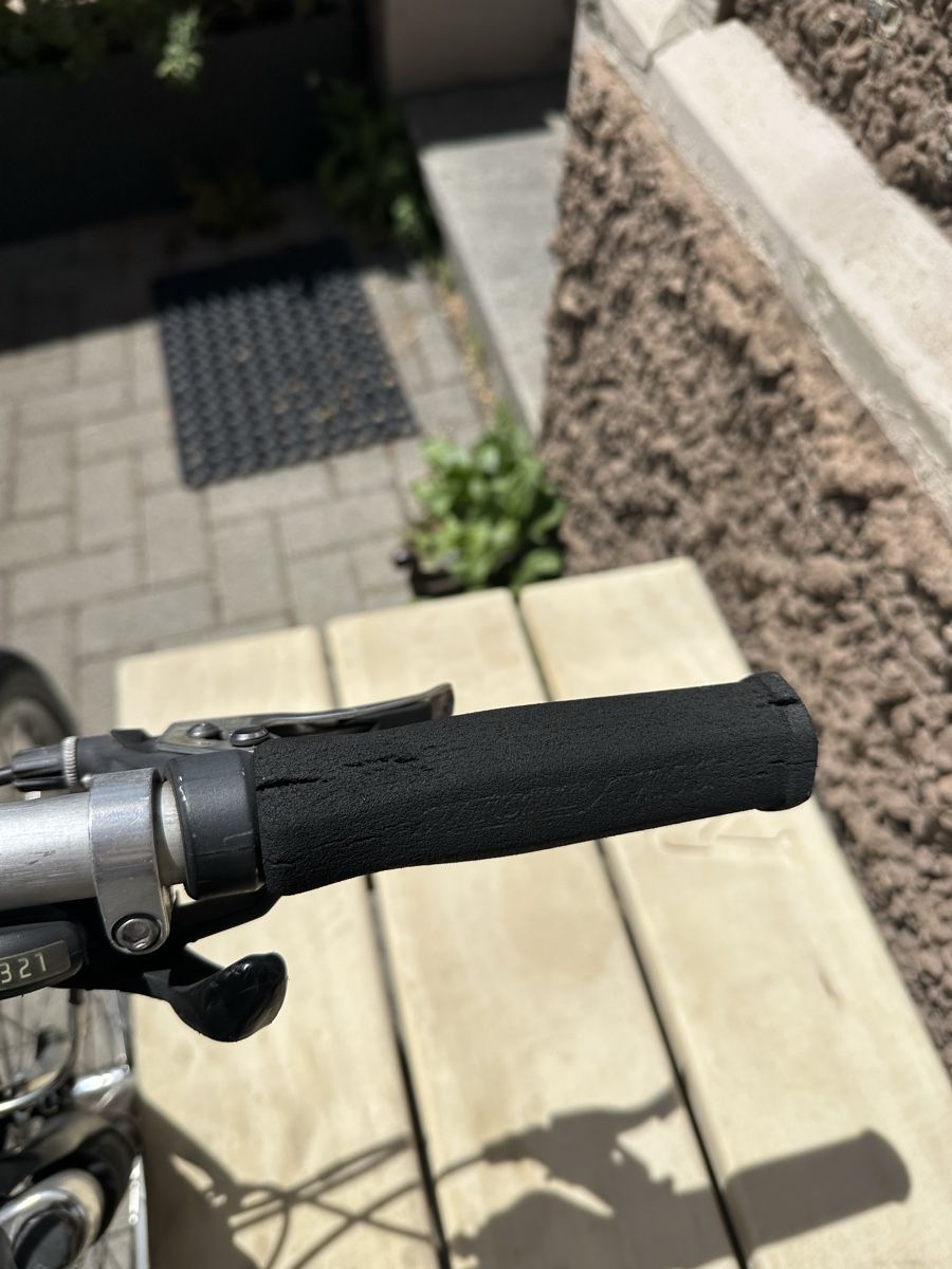Specialized Biciclette: Speciaized Mountainbike Fahrrad – Usato da Basel venduto da jan_xjz8 8