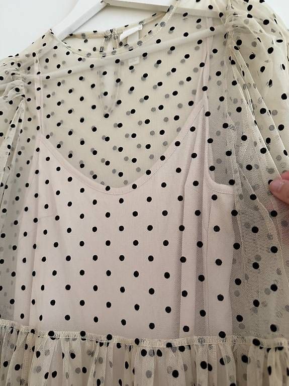 Kleider: H&M DRESS Size XS  – Gebraucht aus Wallisellen von Marij1986 1