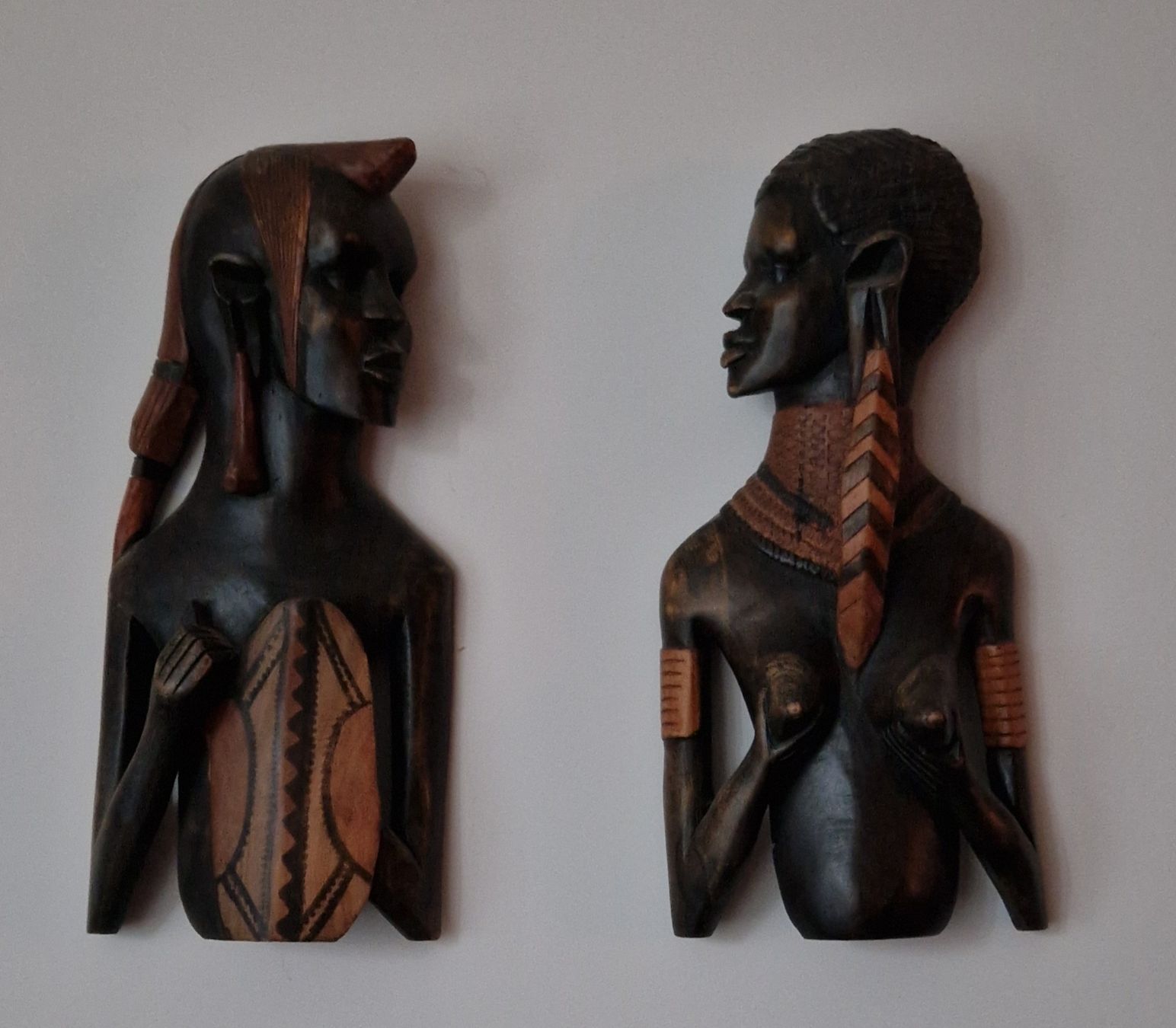 Figuren: handgeschnitzte schwarzafrikanische Kunst – Neu (gemäss Beschreibung) aus Zürich von Sissi-Minouche