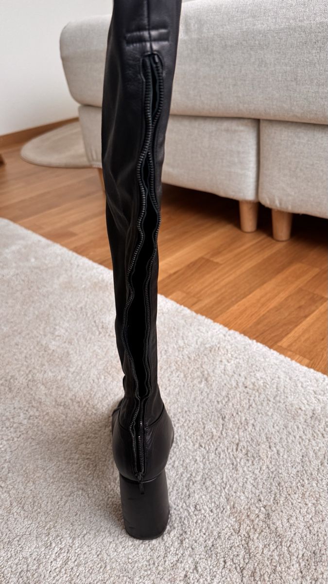 Damenschuhe: Offene Overknee-Stiefel – Gebraucht aus Esslingen von The_Easy 2