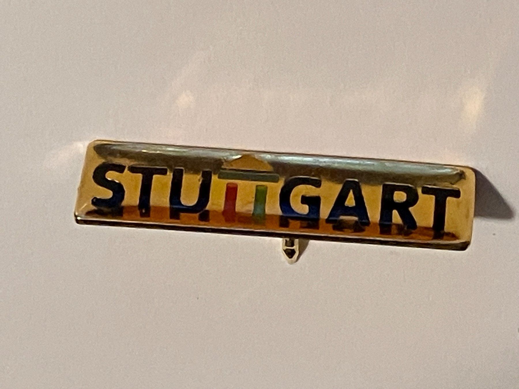Plaketten & Abzeichen: 1 Pin Stuttgart – Gebraucht aus Basel von djwwpp