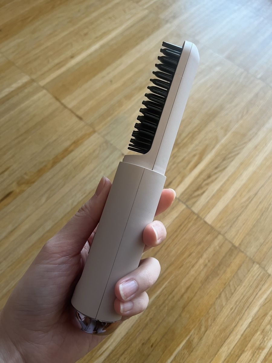 Altro per la cura dei capelli: Tragbare wiederaufladbare Glättbürste – Nuovo (secondo la descrizione) da Zürich venduto da Smartcookies
