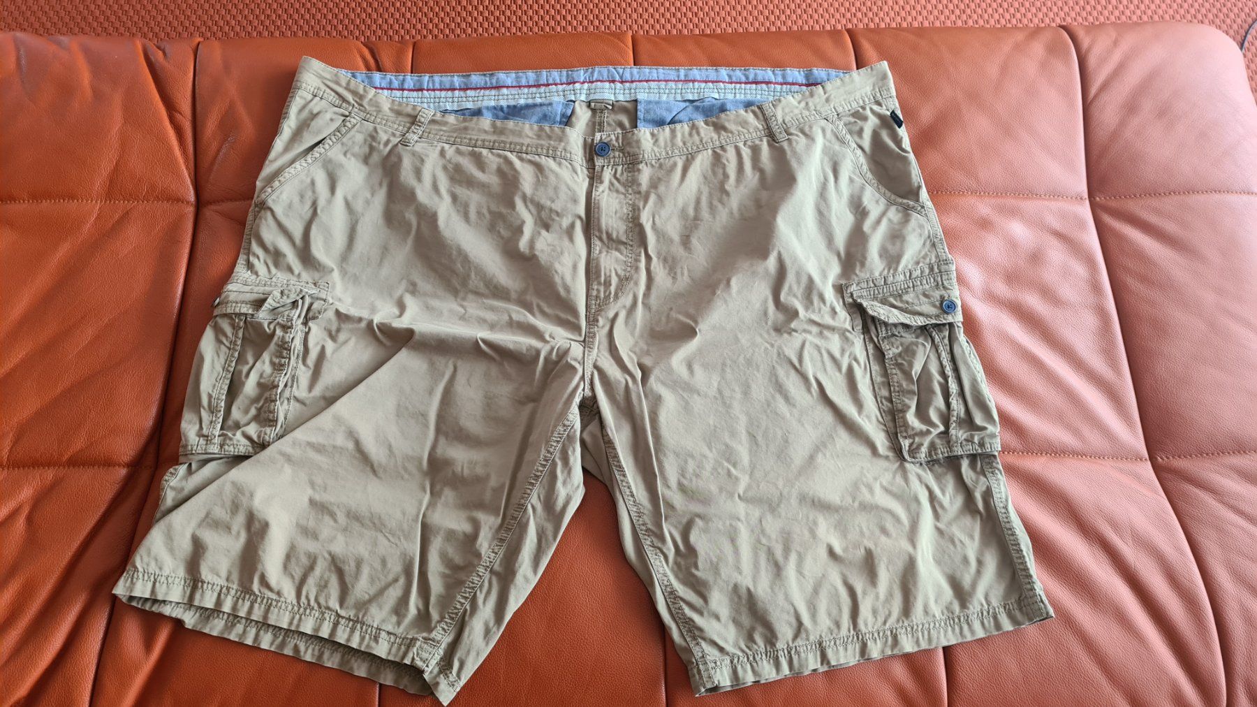 Pantaloni: Shorts Brühl Grösse 6/7 XL – Usato da Zürich venduto da Agios