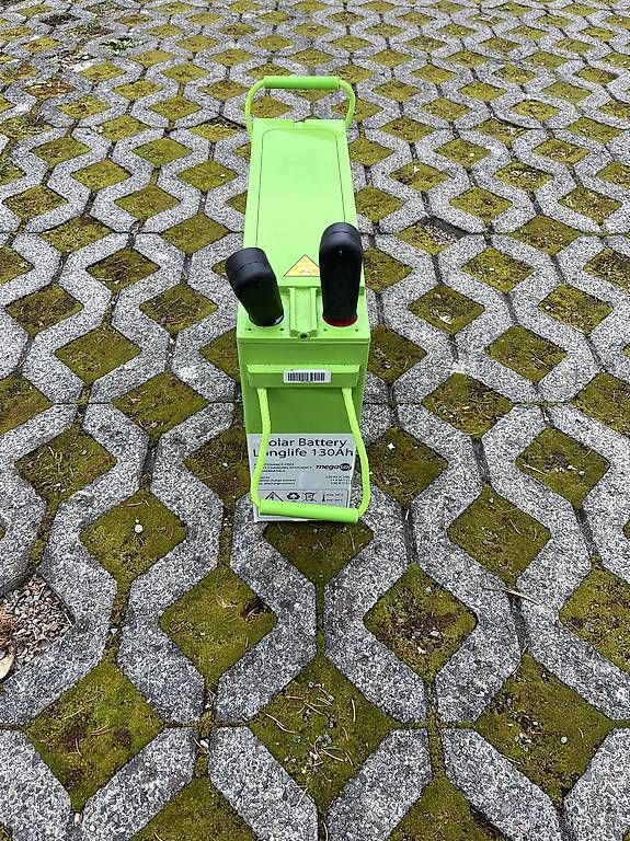 Solargeräte und Solarprodukte: Solar Batterie – Gebraucht aus Kriens von goemplers