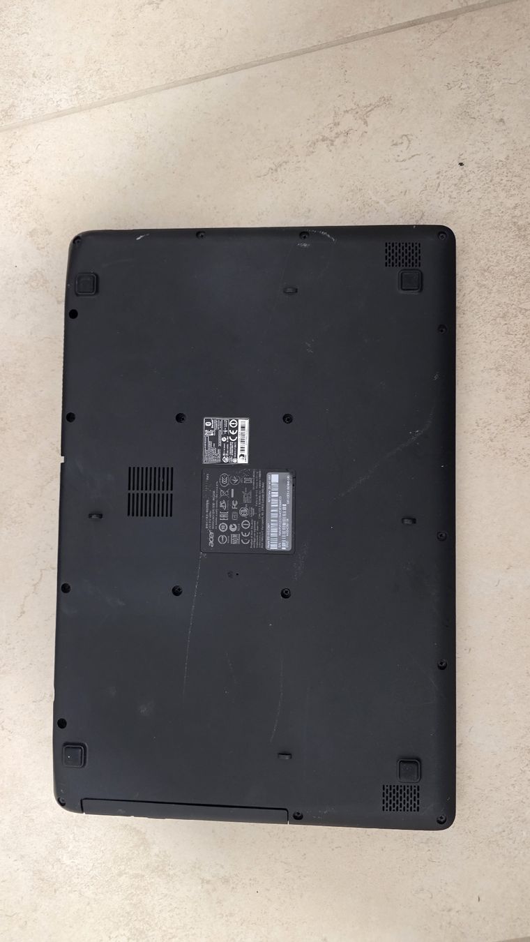 Acer Notebook: Acer Aspire - Ottimo notebook per lavoro e studio! – Usato da Cadro venduto da hug_gh9z 2