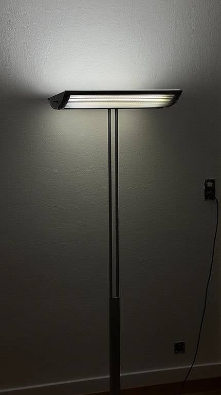 Lampade: Büro Stehlampe / Deckenleuchter – Usato da Rodersdorf venduto da schaur