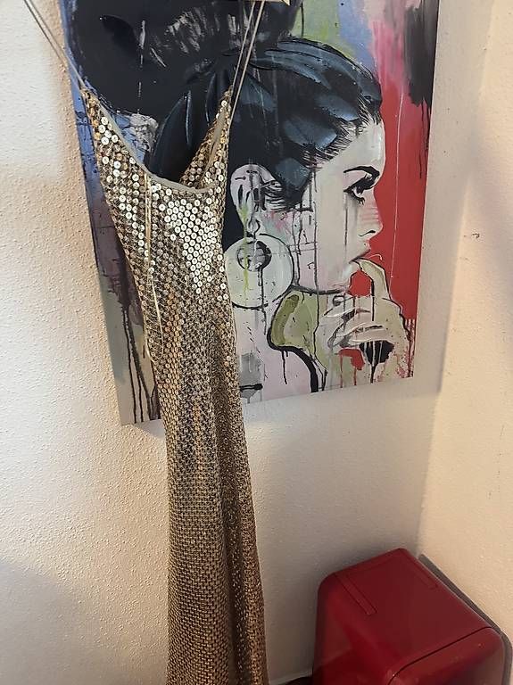 Vestiti: Zara Kleid Gold – Usato da Kefikon TG venduto da muu_zp8f