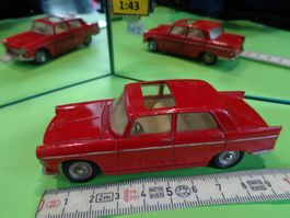 Peugeot 404  1:43 (ohne Box) Dinky No.536 FR   > (H8)