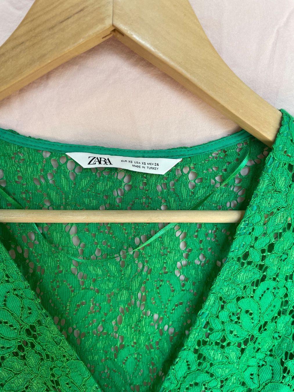 Zara Camicette: Bluse Zara mit Spitze – Nuovo (secondo la descrizione) da Zürich venduto da ufe_f5q5 1