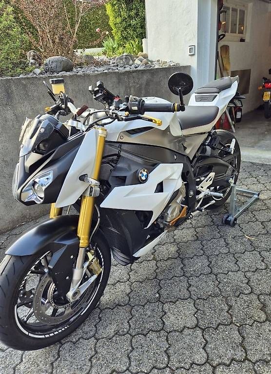 BMW Route: S1000R BMW – D'occasion à Grenchen par apy_758m 1