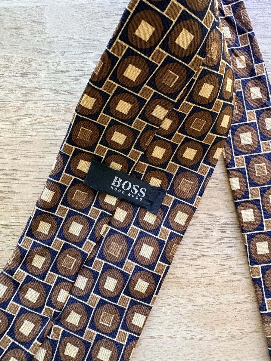 Hugo Boss Cravatte: BOSS Silk Tie Geometric Pattern – Nuovo (secondo la descrizione) da Herrliberg venduto da Mirika 4