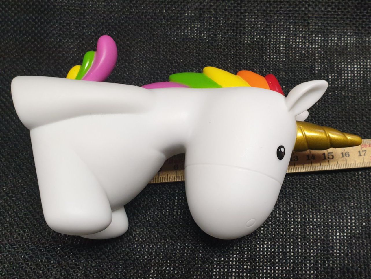 Lampade: Einhorn RGB Nachtlicht mit 15' Timer – Usato da Oberburg venduto da obbu 4