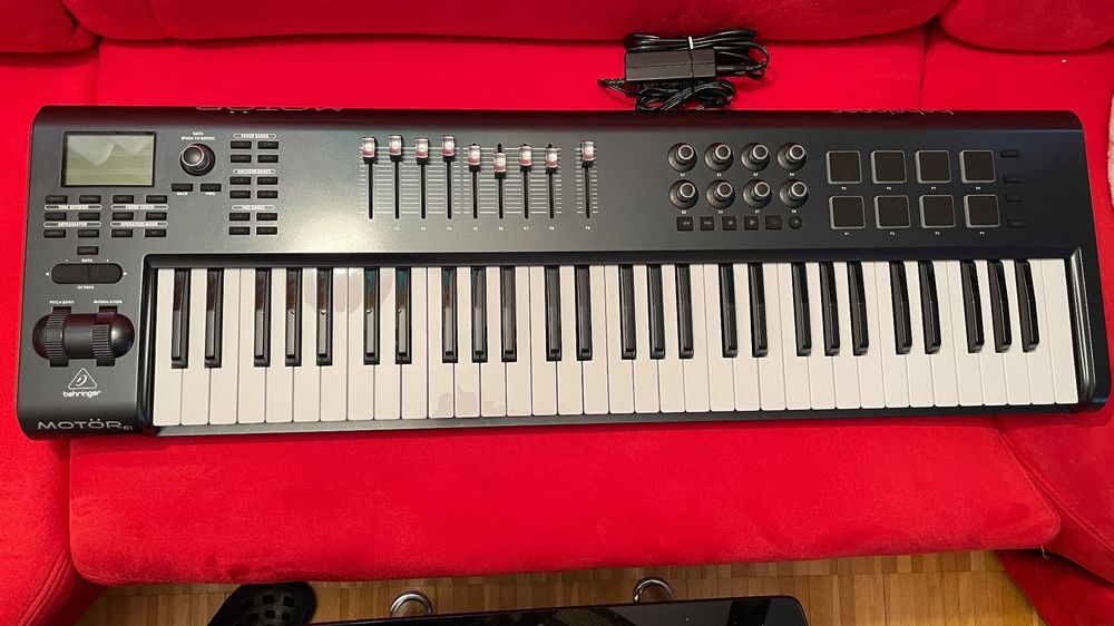 Behringer Motör 61 USB/MIDI Master Contro Kaufen auf Ricardo