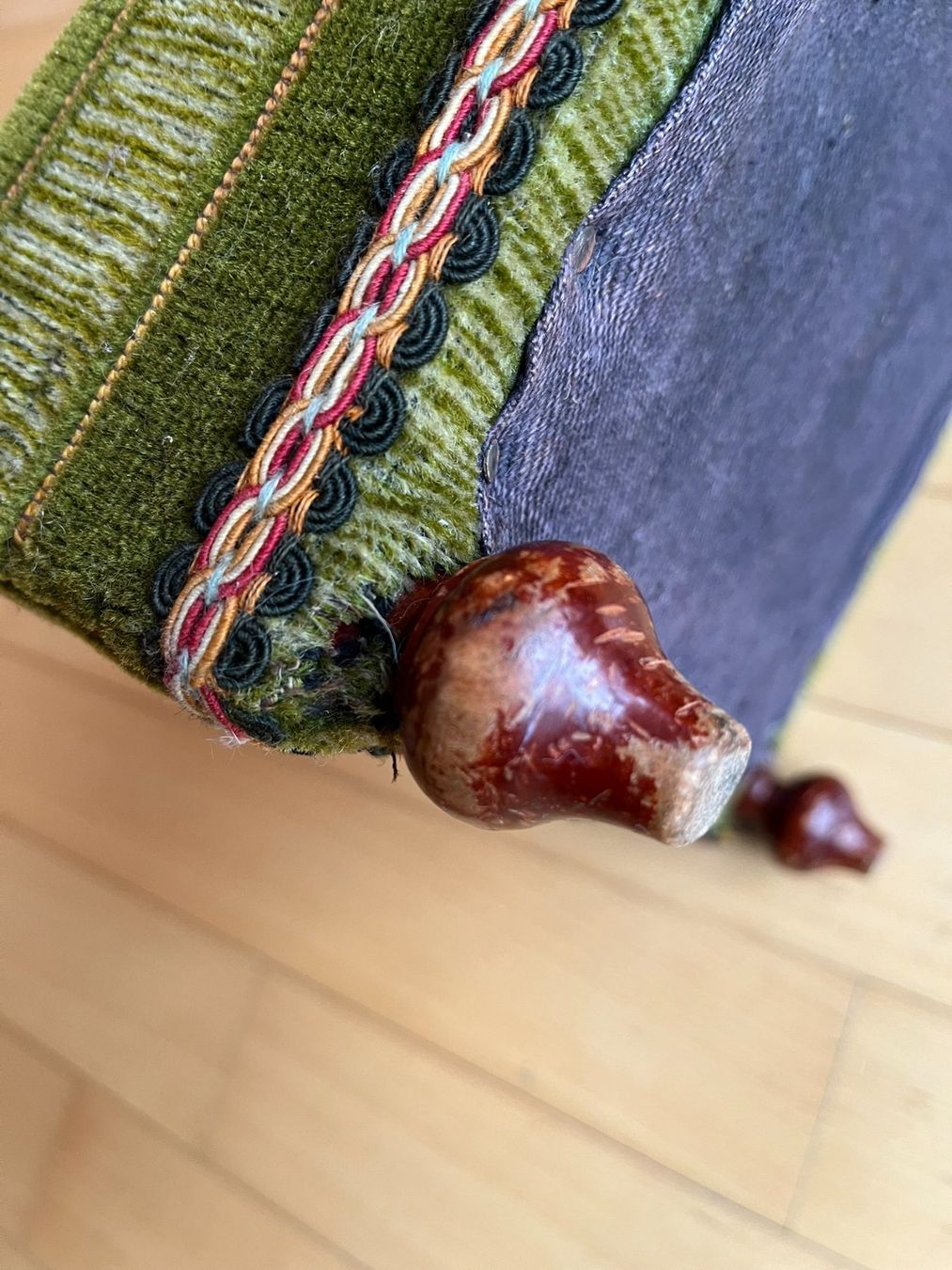 Hocker: Fuss Schemmel – Gebraucht aus Beromünster von the_pmv8 1