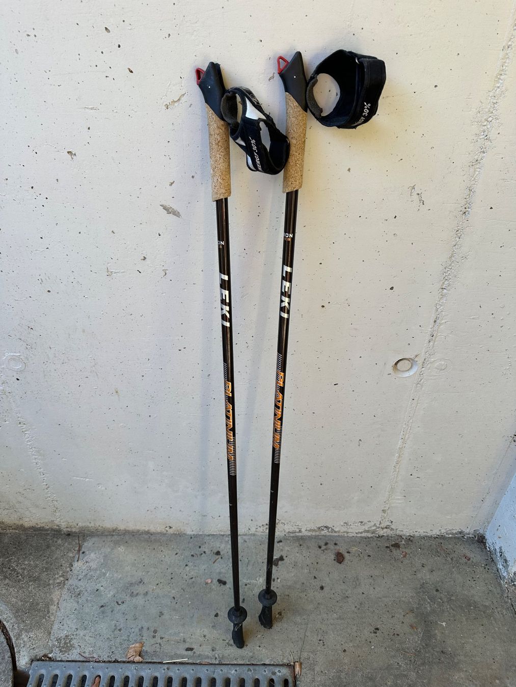 Leki Bastoncini da trekking: Nordic Walking Stöcke 100cm – Usato da Gerzensee venduto da tesui77