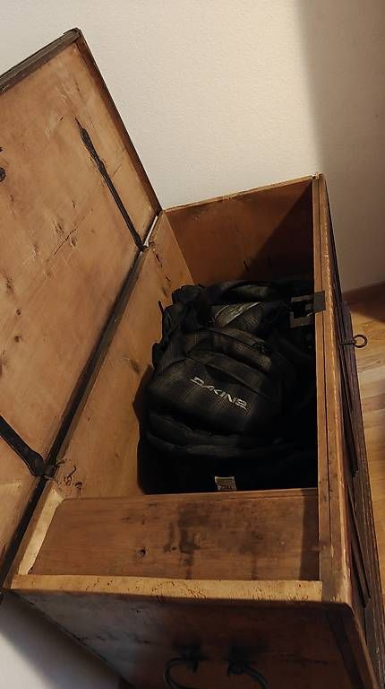 Cassapanche: Antike, geschnitzte Holztruhe  - Ein Unikat mit Geschichte – Usato da Bern venduto da realvalntn 4