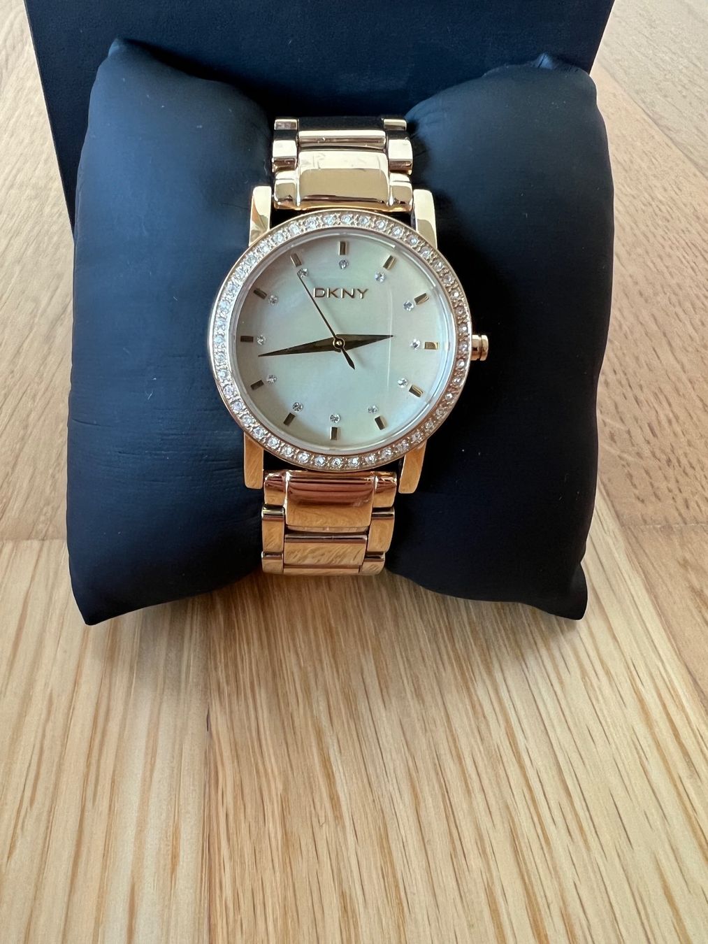 DKNY Orologi: DKNY Uhr – Usato da St.Gallen venduto da Shopaholic5