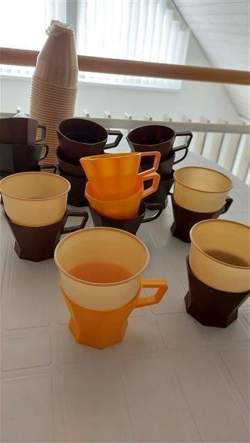Contenitori & Simili: 18 Plastikhalter für Kaffeebecher – Nuovo (secondo la descrizione) da Oberrohrdorf venduto da Heinzwu 1