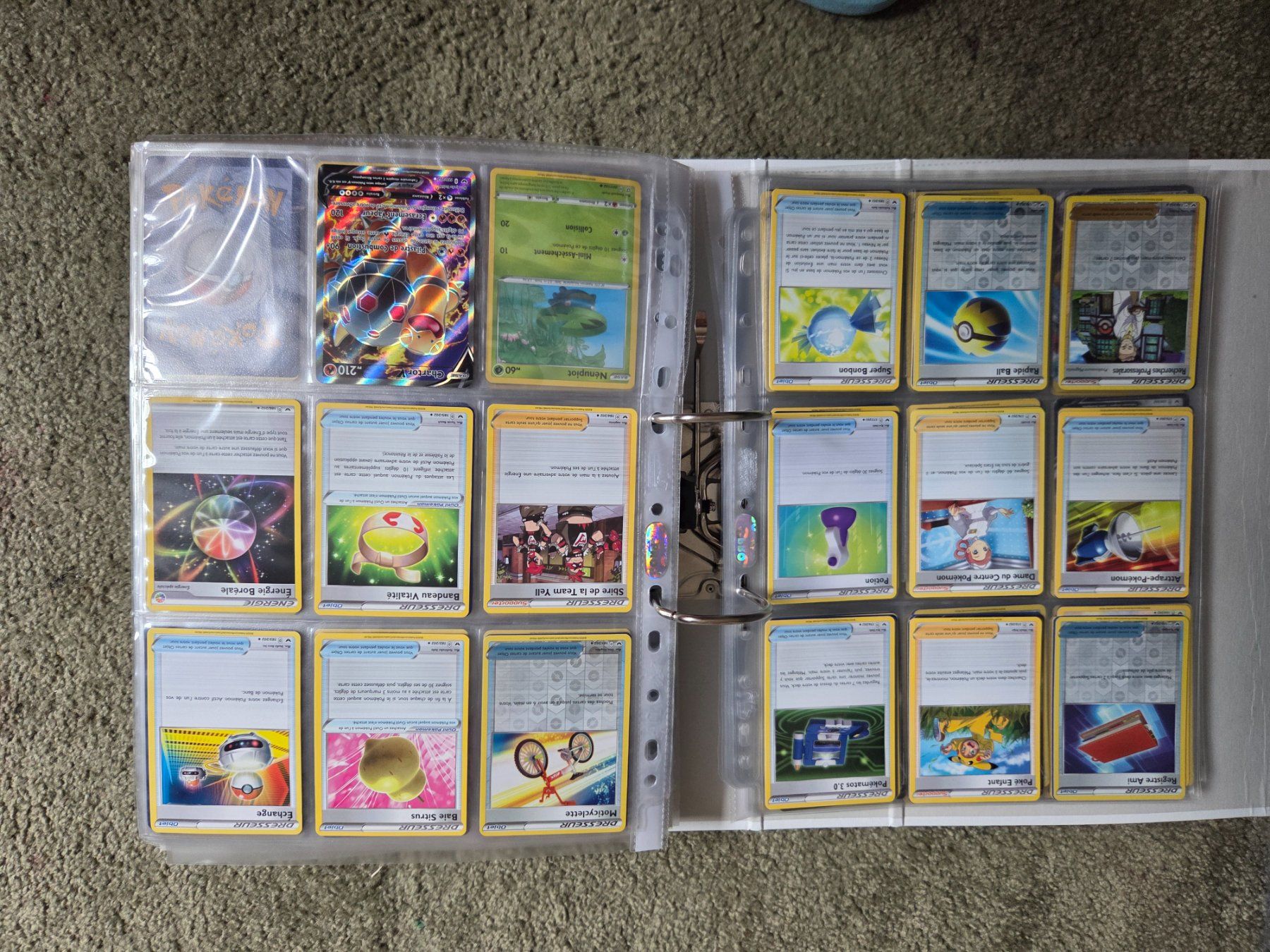 Pokémon Cartes à collectionner: Collection non complète Pokémon Epée Bouclier – D'occasion à Marin-Epagnier par car_n7fg 9