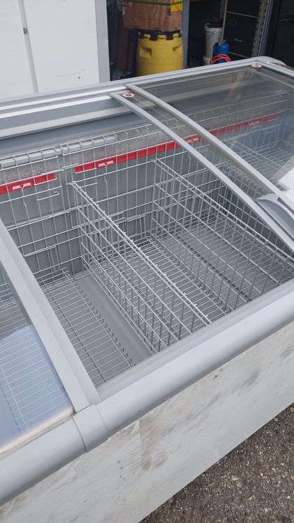 Kühl und Gefriertruhe AHT Gastro Verkaufstruhe-613 7