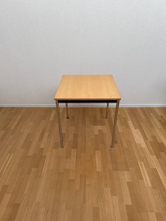 Scrivanie: Wiesner-Hager Tisch: 70x70 cm – Usato da Bern venduto da Anderling01 1