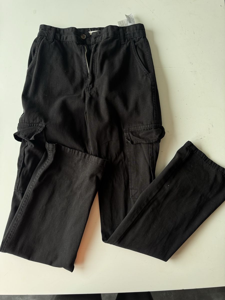 Stradivarius Hosen: Cargo Trousers, Werkhose Schwarz – Neu (gemäss Beschreibung) aus Zürich von forestF4iry 3