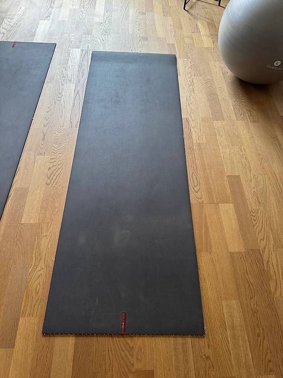 Bodenmatten: Yogamatte beyondyoga – Gebraucht aus Bern von figureskater