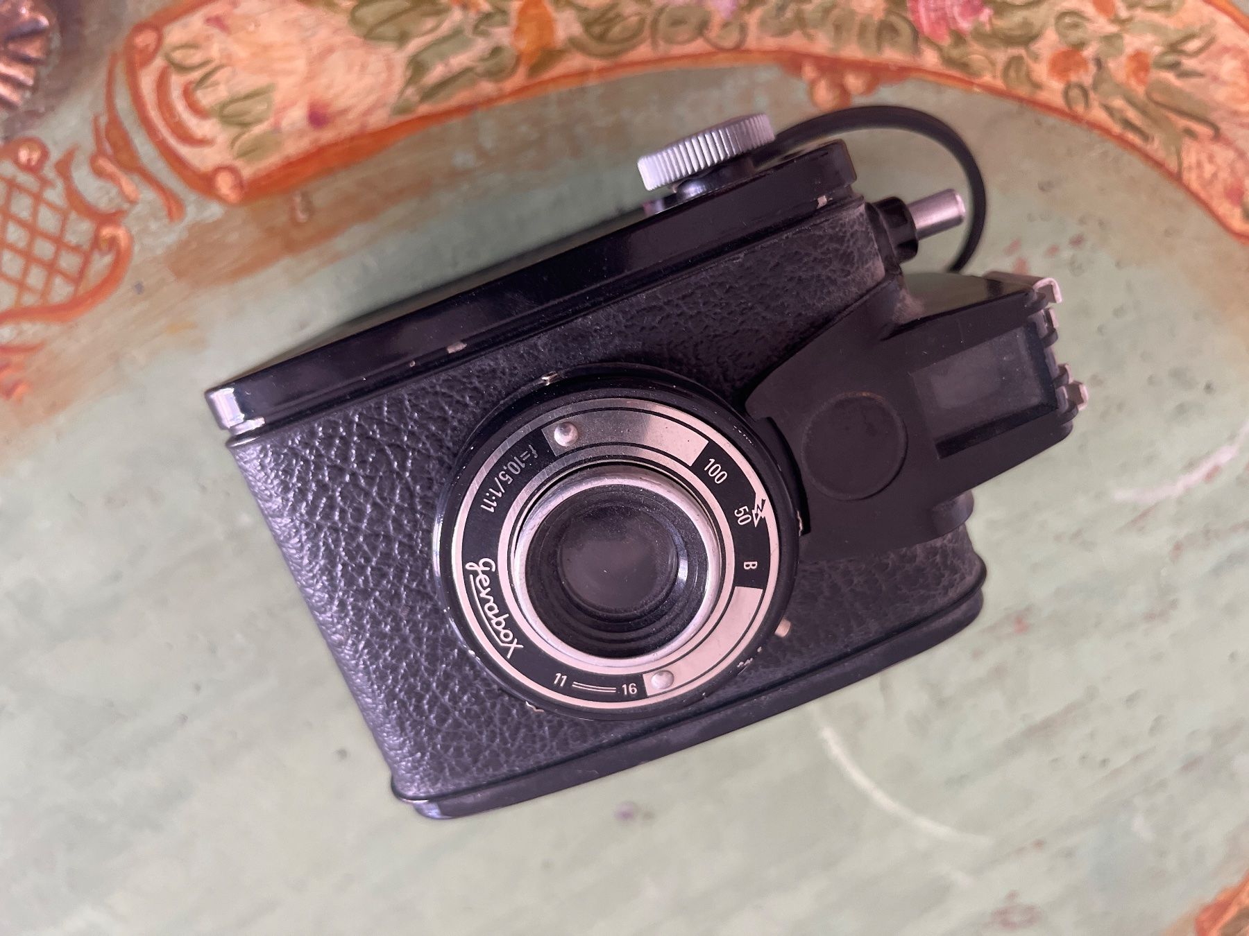 Appareil photo: Gevabox Vintage camera – Défectueux à Chiasso par AzenYa 1