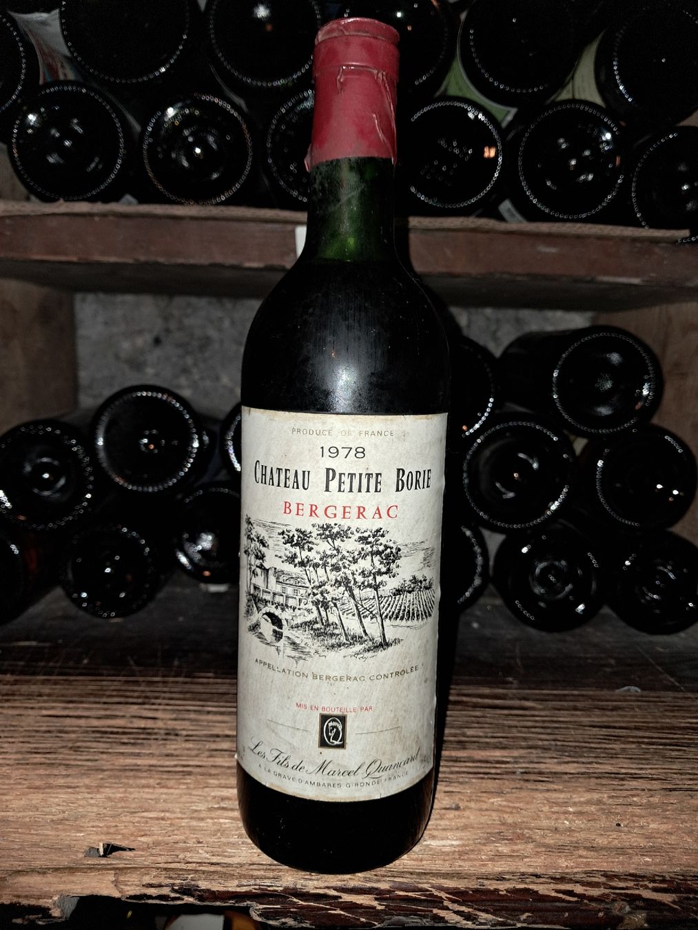 Vino: Château Petite Borie Bergerac 1978 – Nuovo e nell'imballaggio originale da Le locle venduto da juliensaran