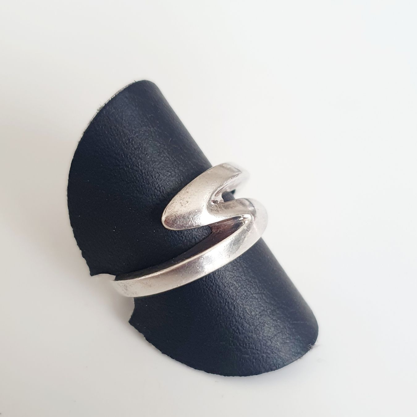 Ringe: Zeitloser moderner Statement-Schmuck Silber Ring 925 Gr 18,4 – Gebraucht aus Kreuzlingen von Wunderkiste123 7