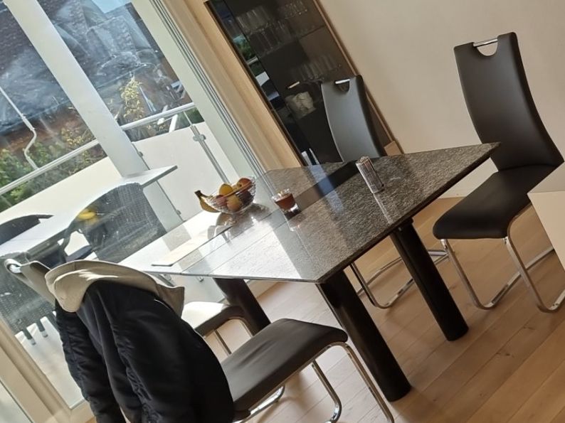 Tavoli: Seetaler Granittisch – Usato da Roggliswil venduto da peterg93