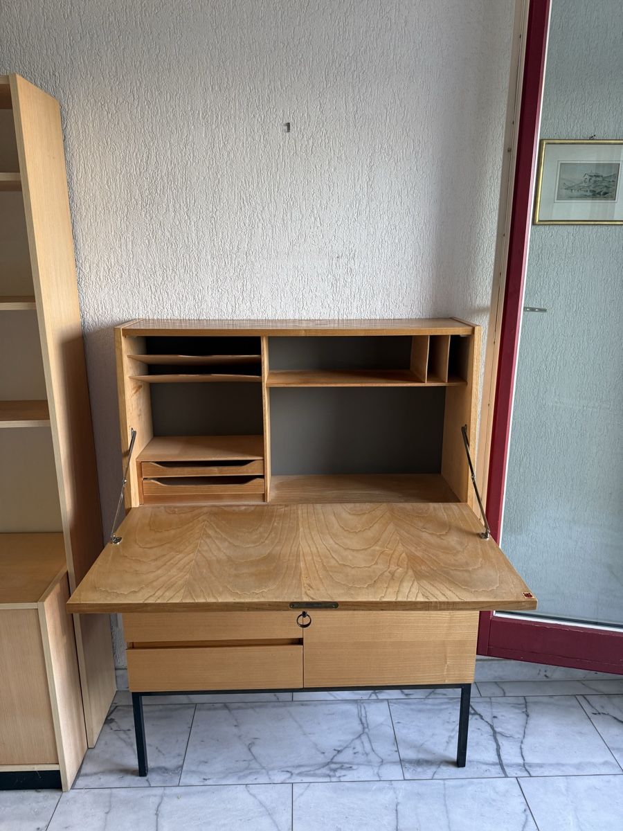 Allestimento di negozi e stand fieristici: Vintage Sekretär Möbel – Usato da Wettingen venduto da nic_sbb8 1