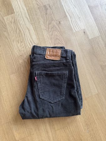 Levi‘s Black Olive Chord Jeans 29x32