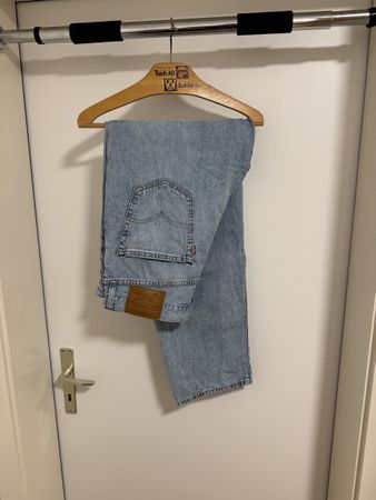 Levis Jeans