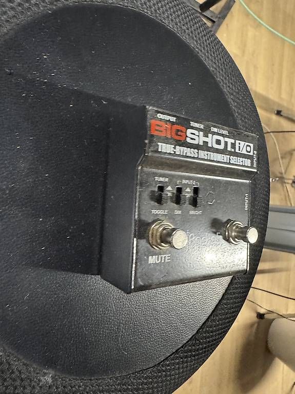 Strumenti musicali: Radial BigShot io Instrument Selector True Bypass Switch – Usato da Zürich venduto da tuffcookie 1