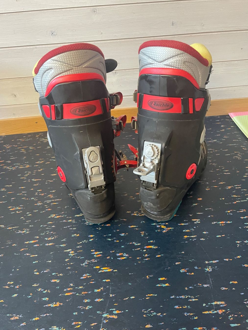 Raichle Herrenschuhe: Raichle Snowboard Hartschalenboot Gr 43 – Gebraucht aus Herdern von 1202jou-jou 1