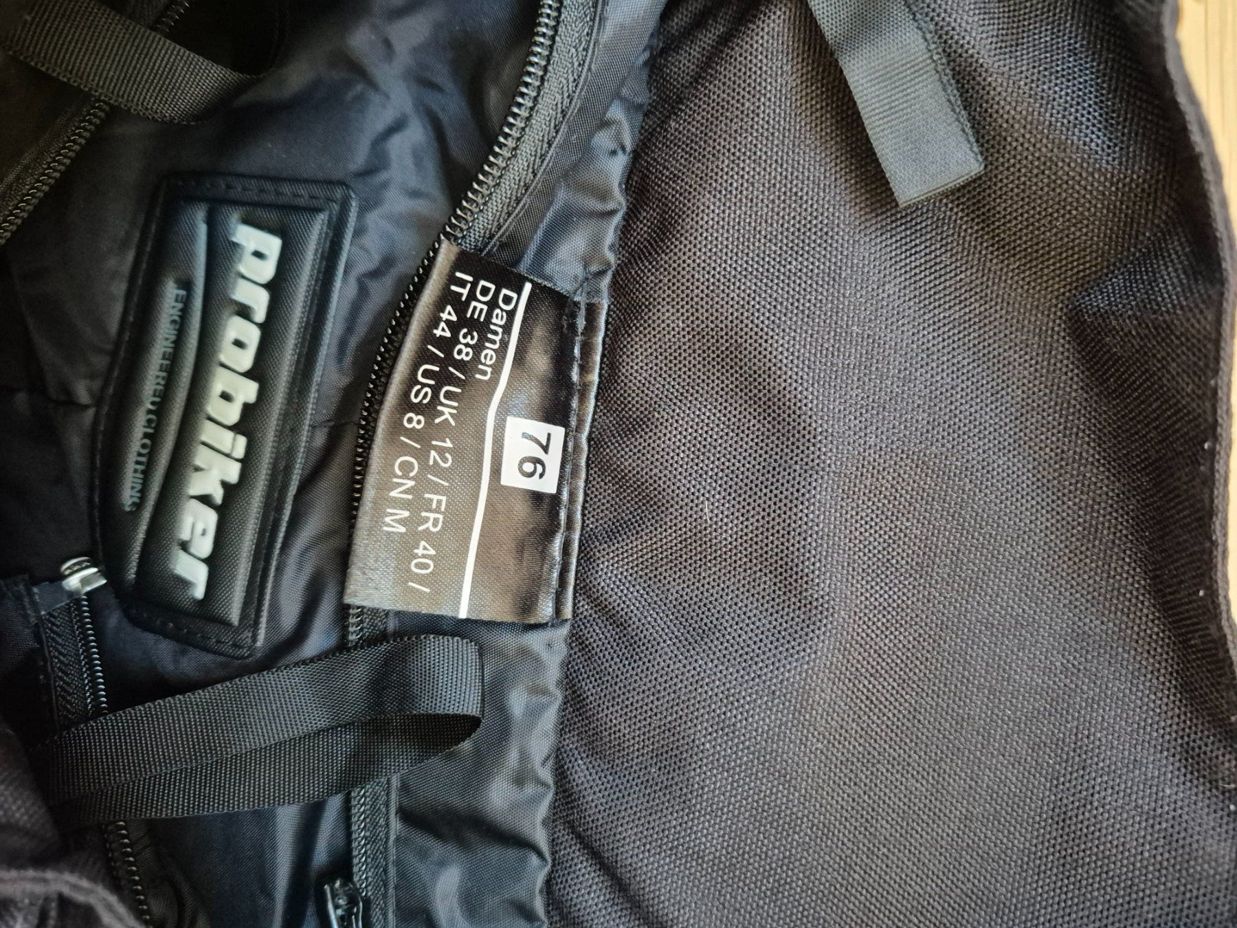 Jacken: Motorradhose und Jacke Damen – Gebraucht aus Glarus von nad_7vrv 6