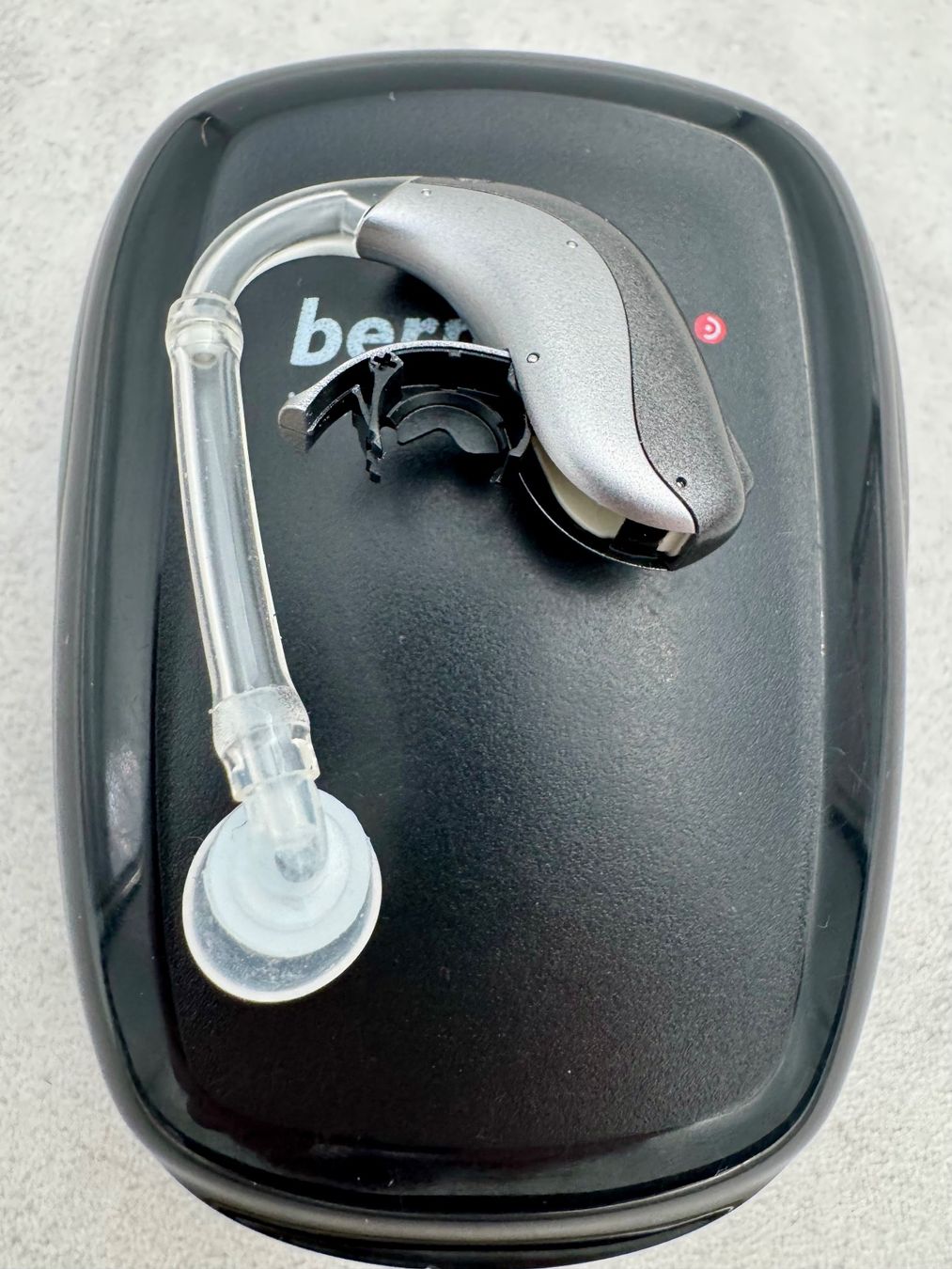 Attrezzature mediche: Bernafon Alpha 1 MNB T Hörgerät Links – Usato da Hermetschwil-Staffeln venduto da Mobile2013 3