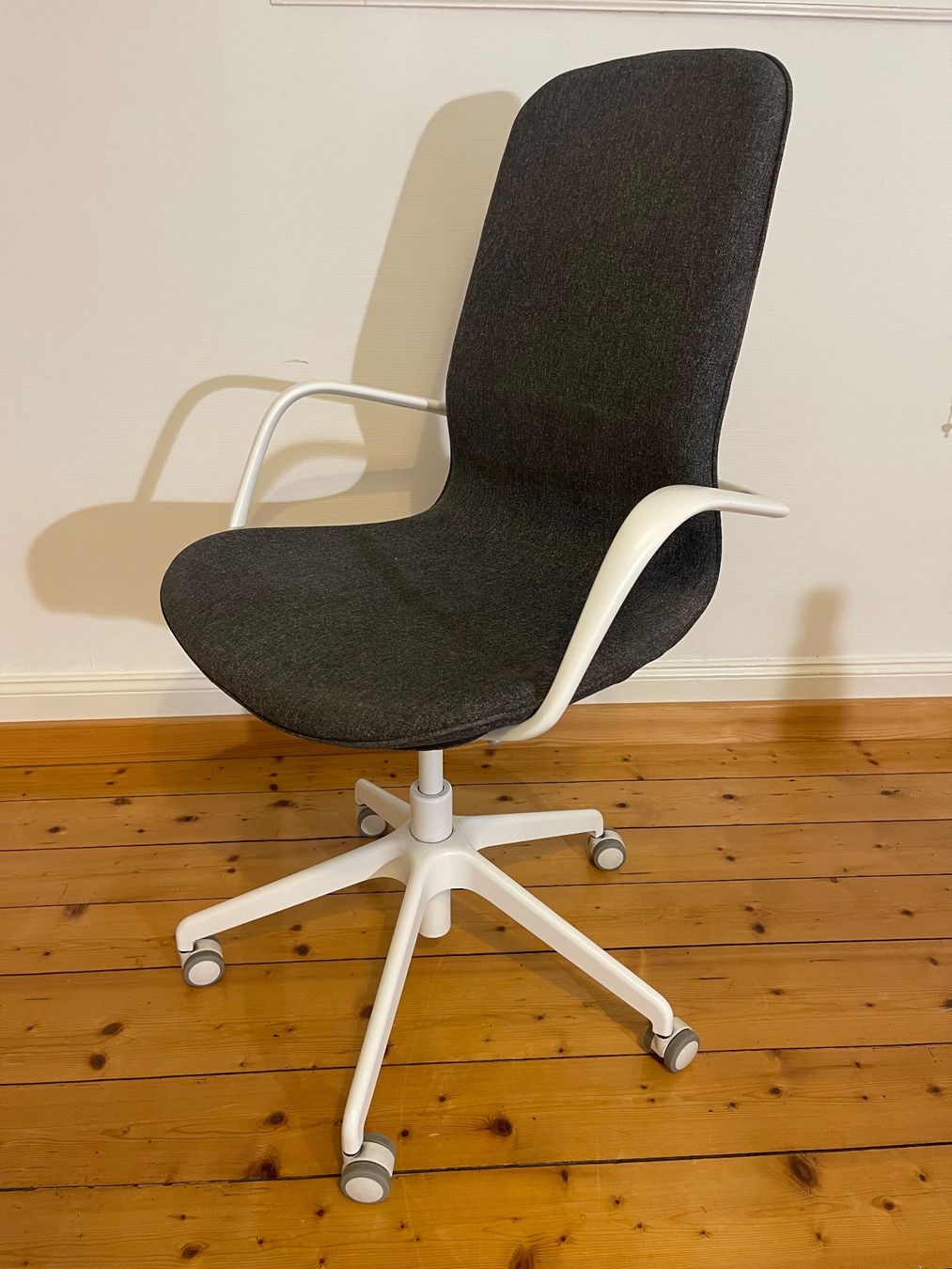 Ikea Chaises: IKEA Office chair – D'occasion à Zürich par jul_f52d 2