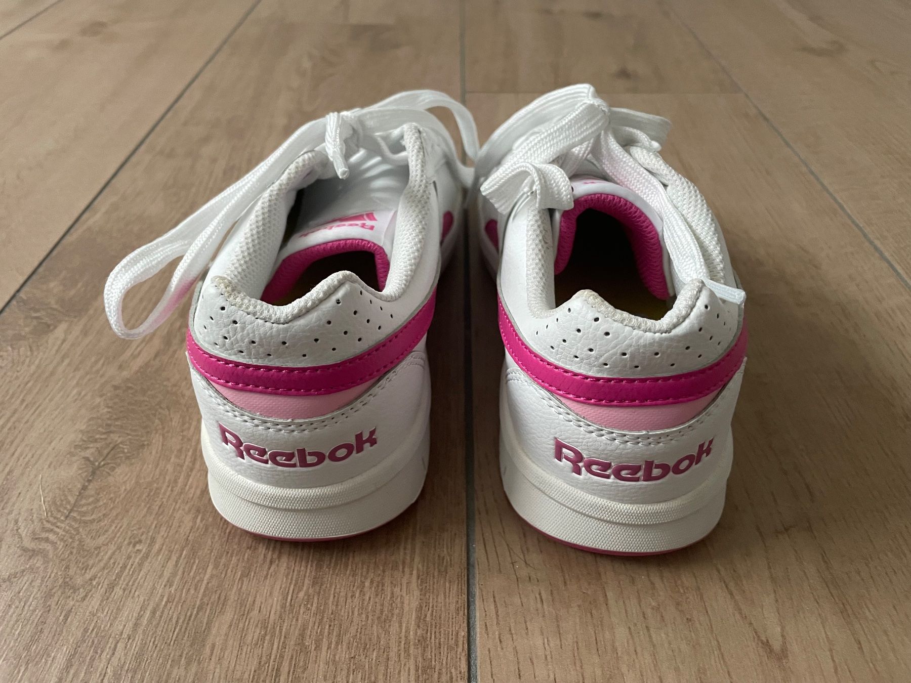 Reebok Schuhe für Mädchen: Turnschuhe von Reebok Gr. 35 NEU – Neu (gemäss Beschreibung) aus Waltenschwil von hansnine 2