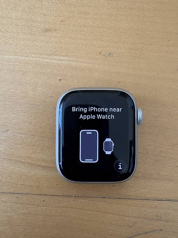 Smartwatch: Apple Watch 8 – Gebraucht aus Genève von Chek_ka 3
