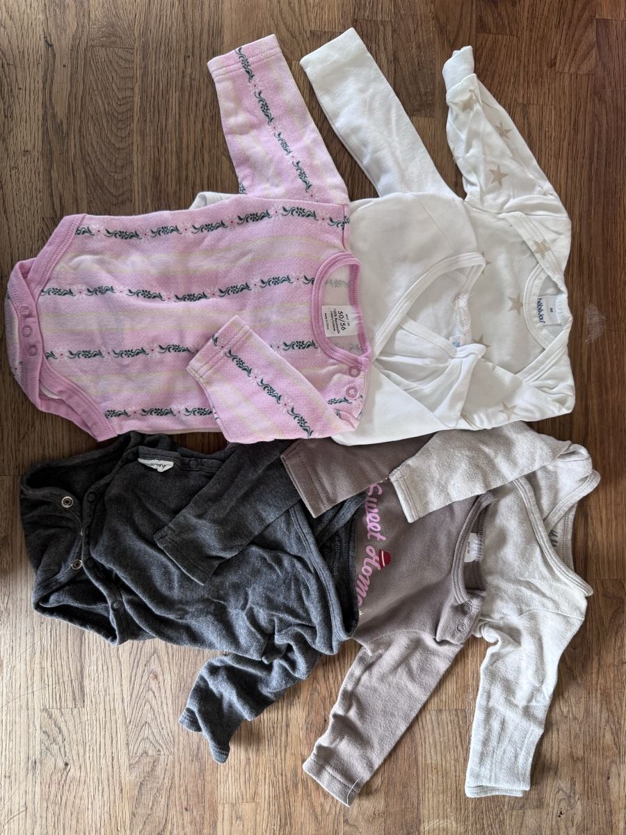 Lotti & Set di vestiti: Baby Kleiderpaket Gr. 56  – Usato da Unterkulm venduto da Muus713 2