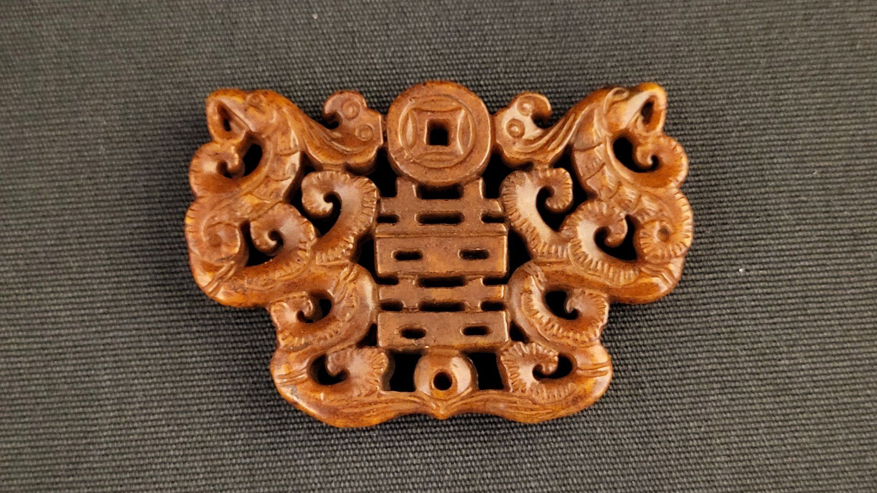 Figurines: Stein-Schnitzerei mit Drachenmotiv "II" – D'occasion à Basel par spinne02