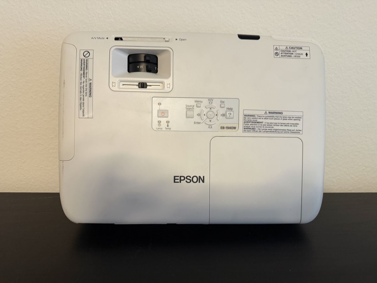 Epson Proiettori: Epson EB-1940W Business Beamer – Usato da Kriens venduto da Ajiani 2