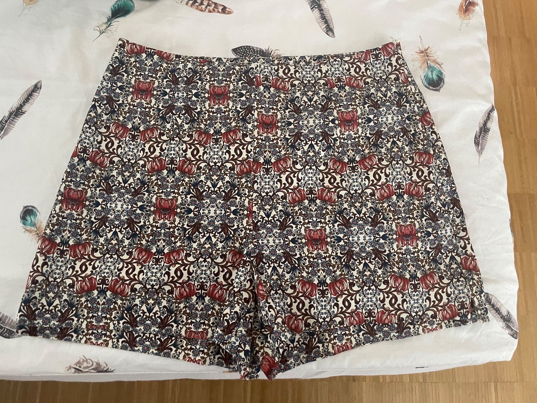 Gonne: Kurze Hosen/pants – Nuovo (secondo la descrizione) da Lausen venduto da san_ddq5