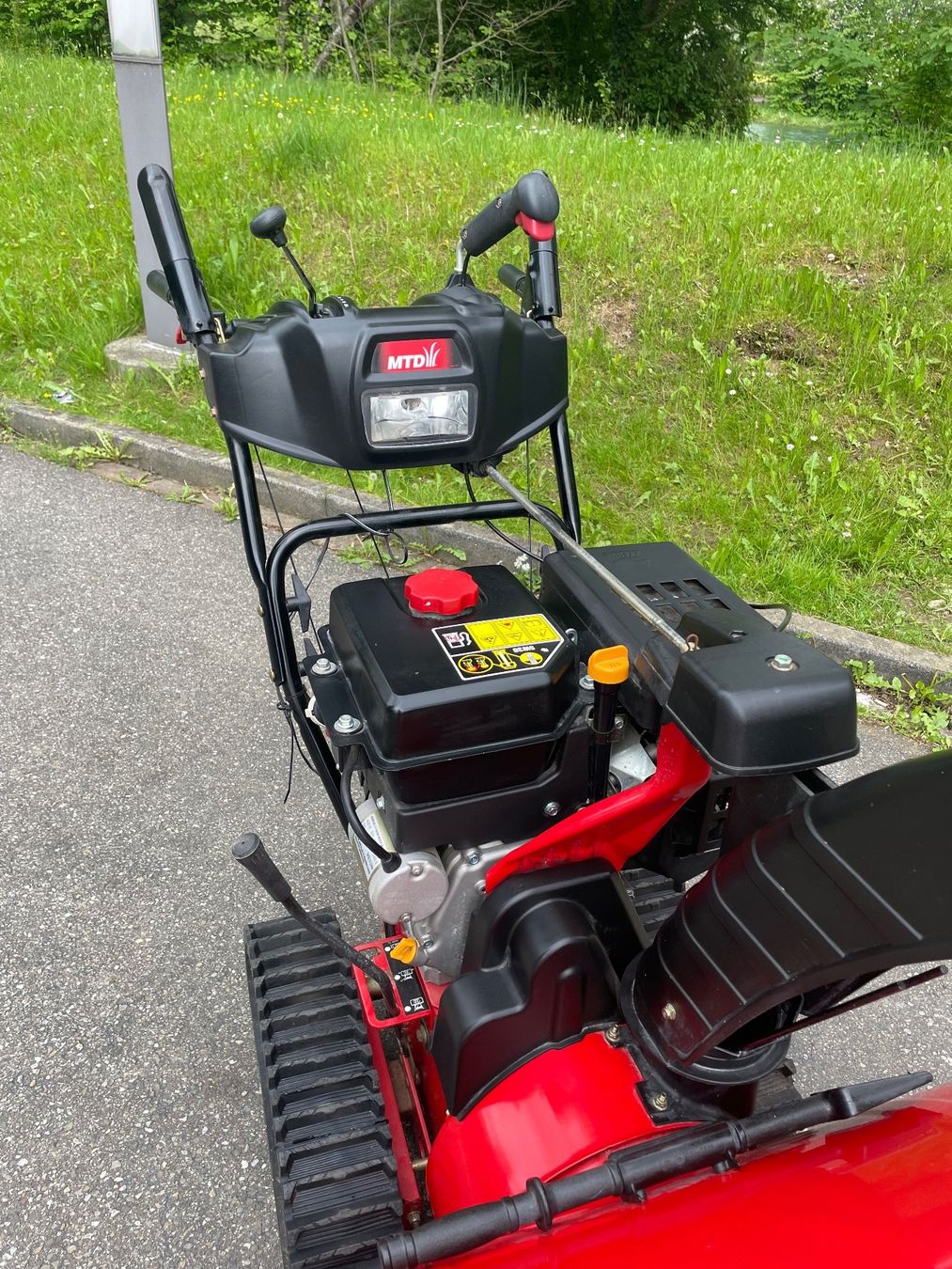 Mtd Tutte le macchine: Schneefräse Raupen Mtd – Usato da Urdorf venduto da mol_2qc8 1