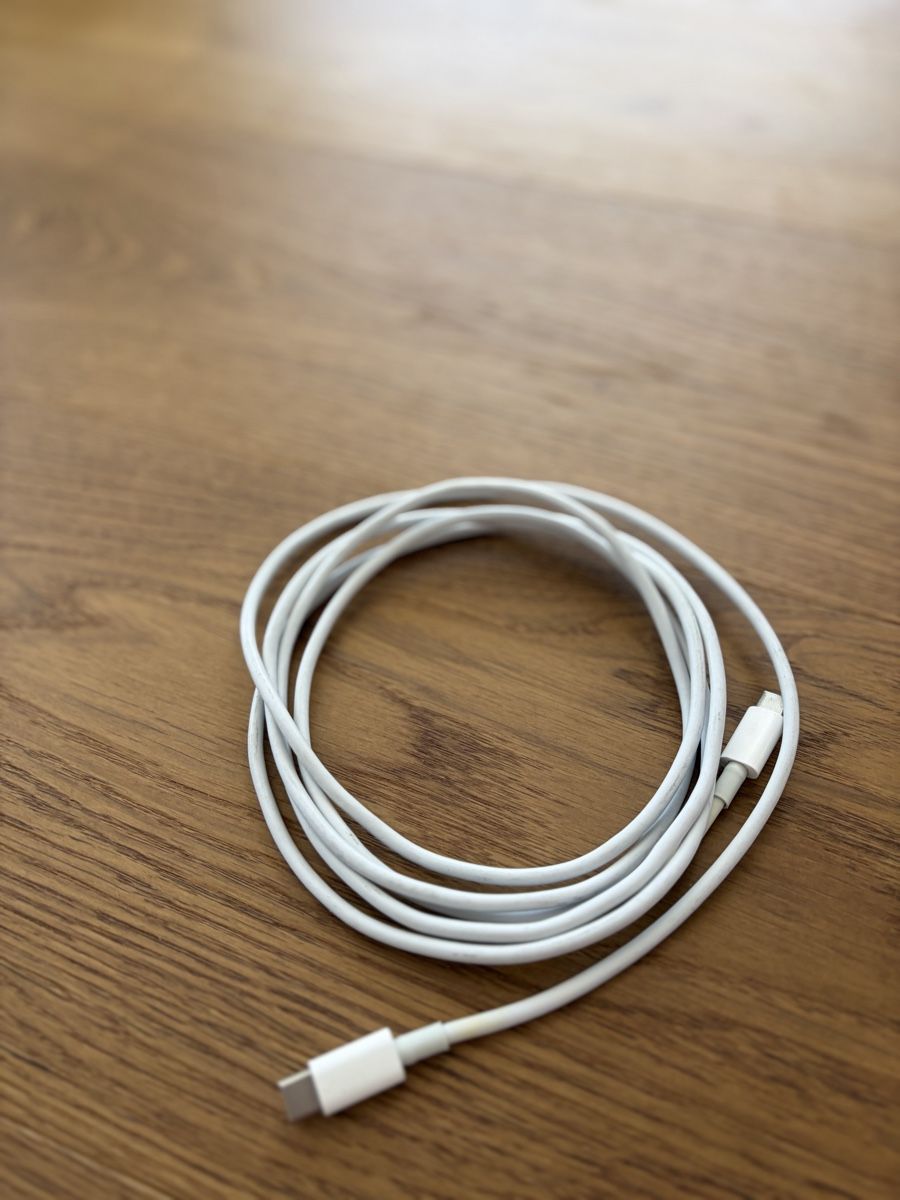 Apple Caricabatterie: Apple 67W USB-C Power Adapter guter Zustand – Usato da Thalwil venduto da Counterdude 1